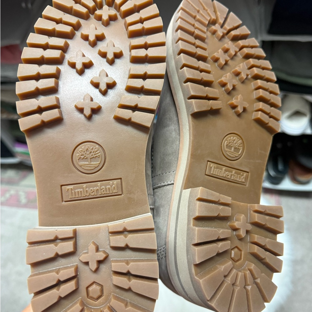 Timberland Women's Chelsea Boots - Picture 2 of 7